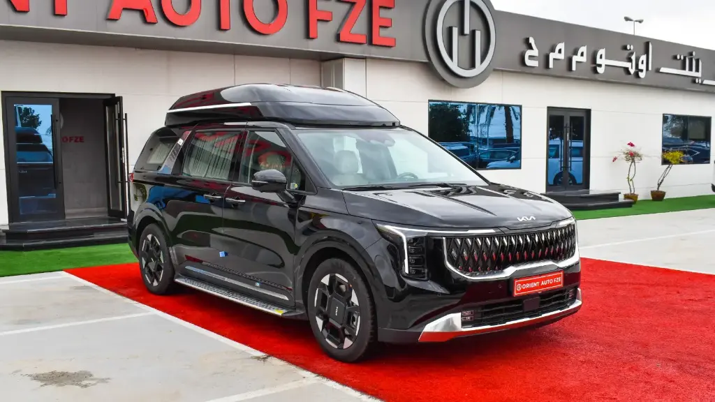 KIA Carnival Hi Limousine